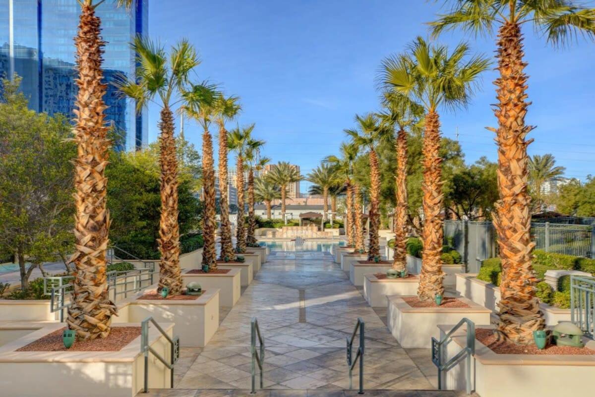 Mgm Signature-18-703 Strip View Jacuzzi Studio Las Vegas Eksteriør billede